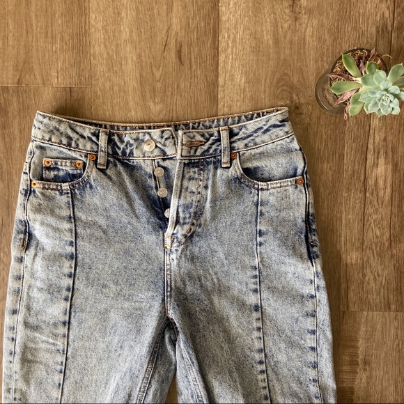 Zara Distressed Jeans - Picture 4 of 8